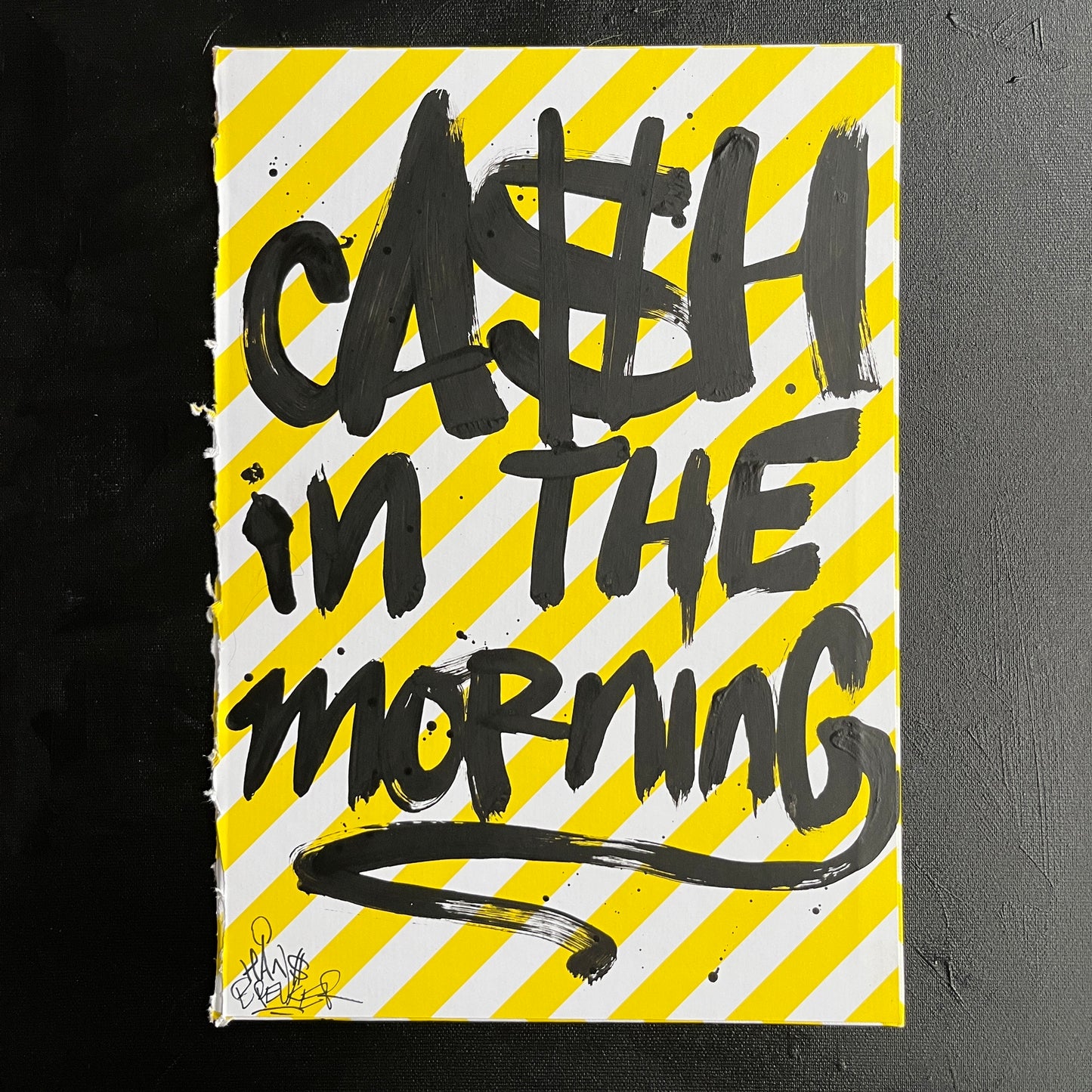 Cash in the morning op geel wit gestreept hard karton
