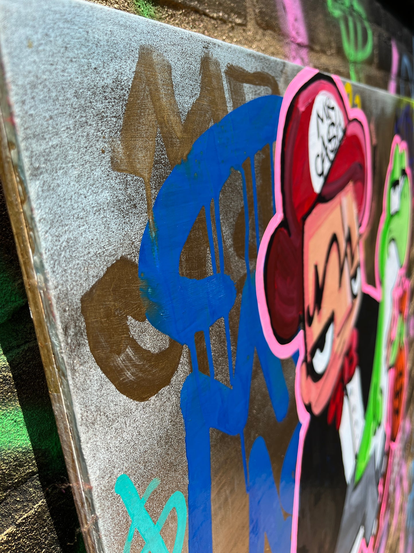 YO$HI BAGS, Mr. CA$H. 70 x 80 cm houten plaat