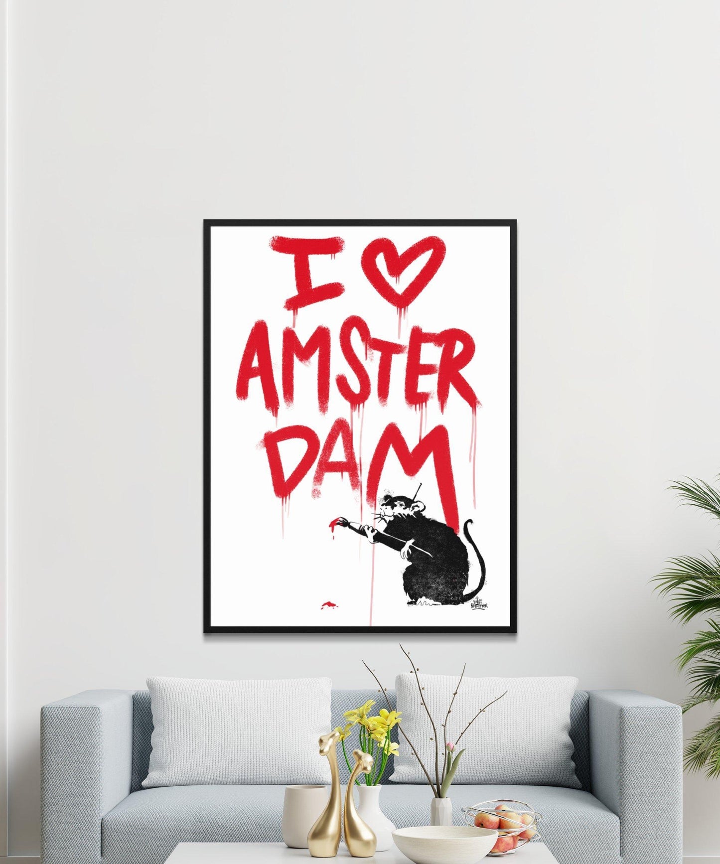I love Amsterdam streetart rat. AAN TE PASSEN - Hans Breuker