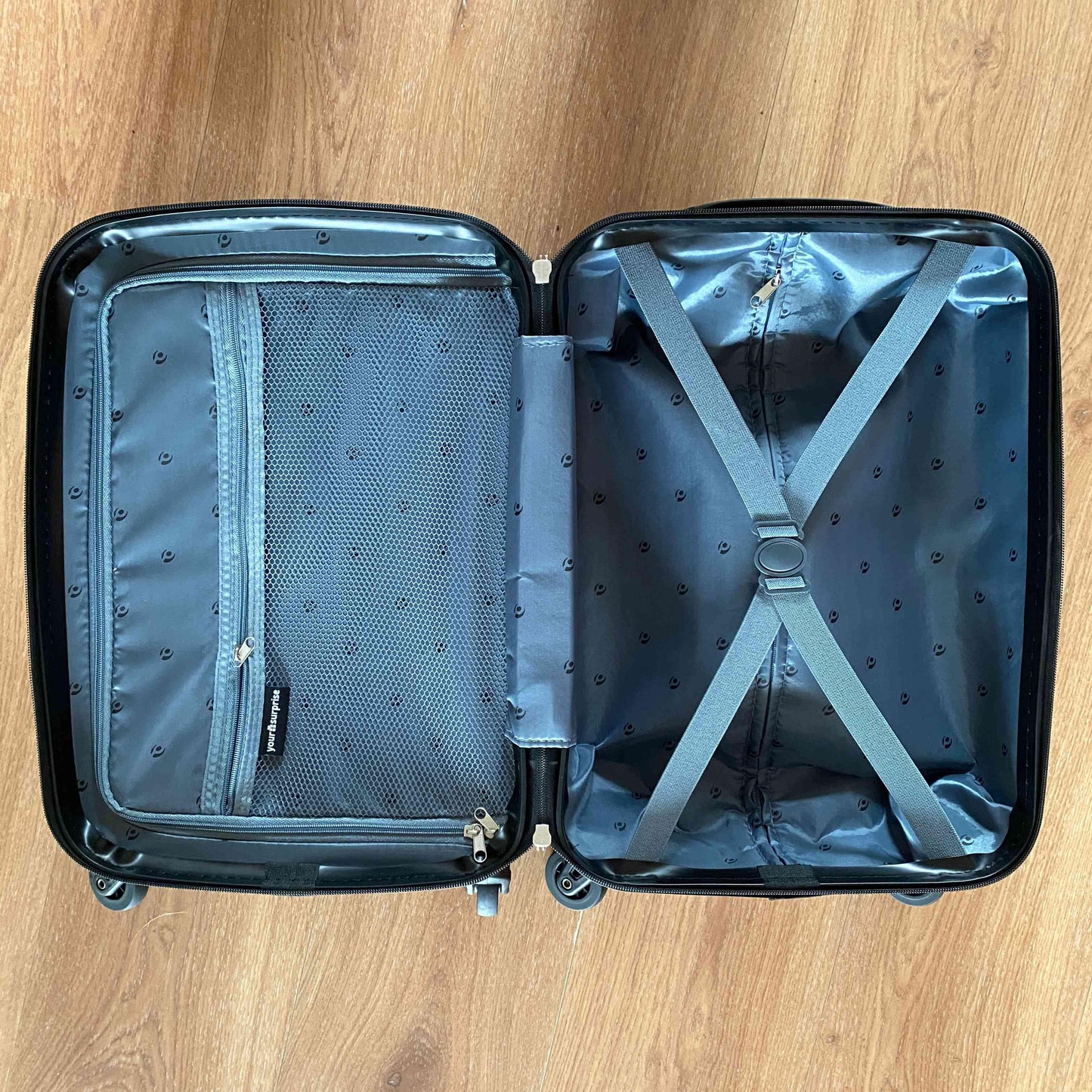 Fastlove art suitcase 3 maten. - Hans Breuker