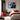Cheers to the Good Life in een slaapkamer