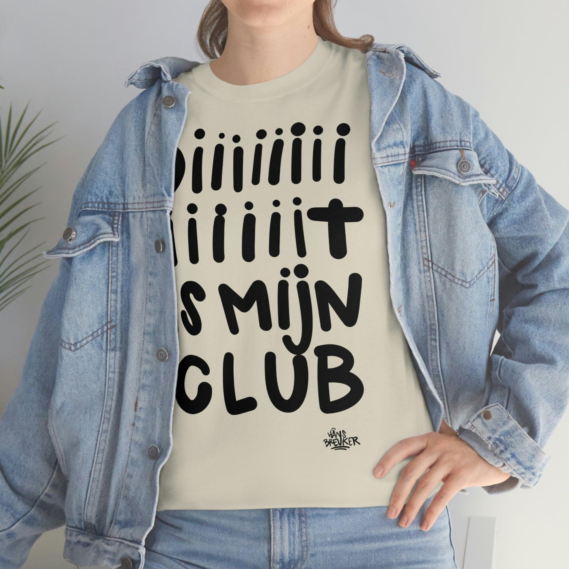 Diiiiit is mijn club zwarte handgeschreven letters. Ajax Amsterdam fan t-shirt, dit is mijn club, mijn ideaal - Hans Breuker