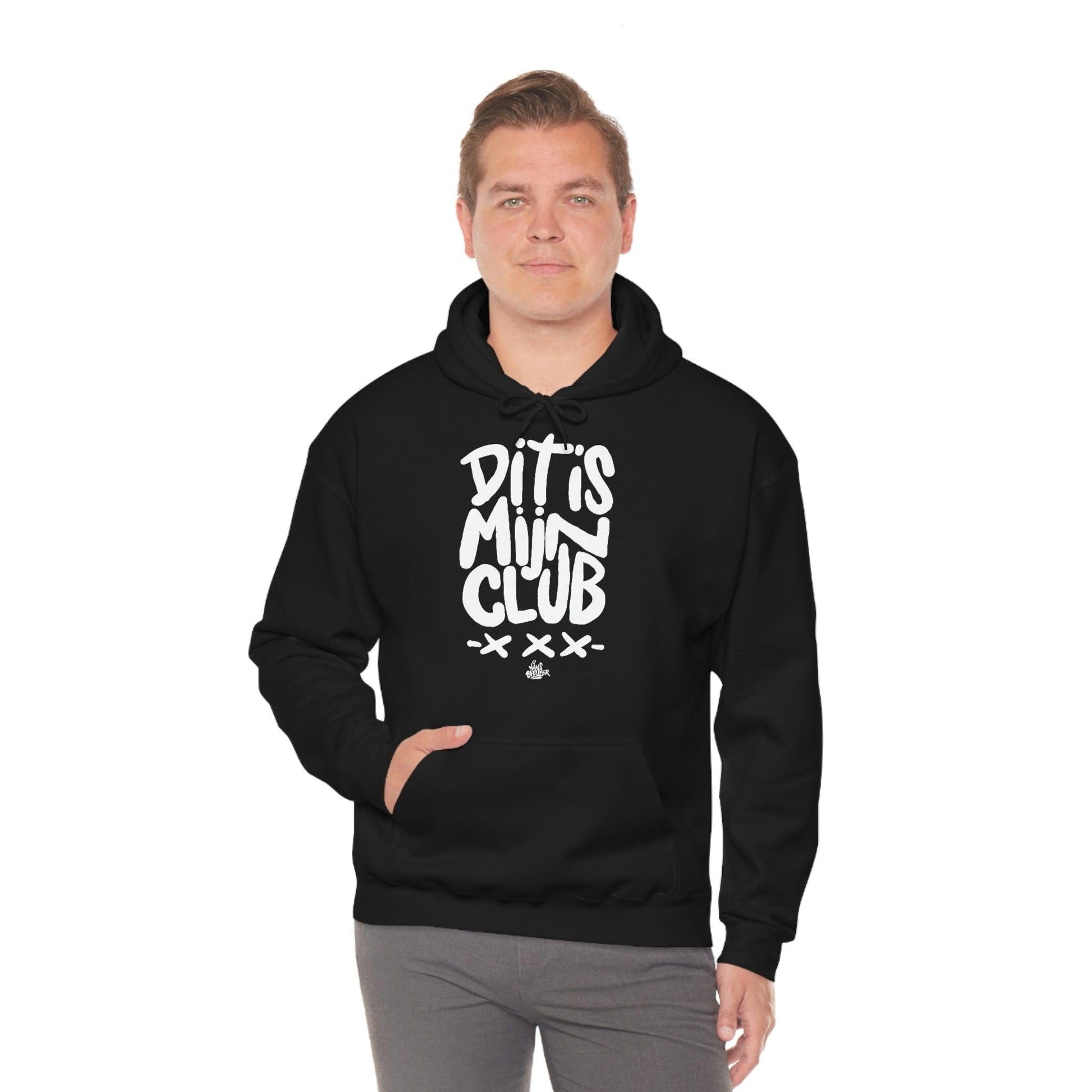 Dit is mijn club. Ajax Amsterdam fan hoodie. Beschikbaar in alle maten en kleuren. Witte handgeschreven letters. - Hans Breuker