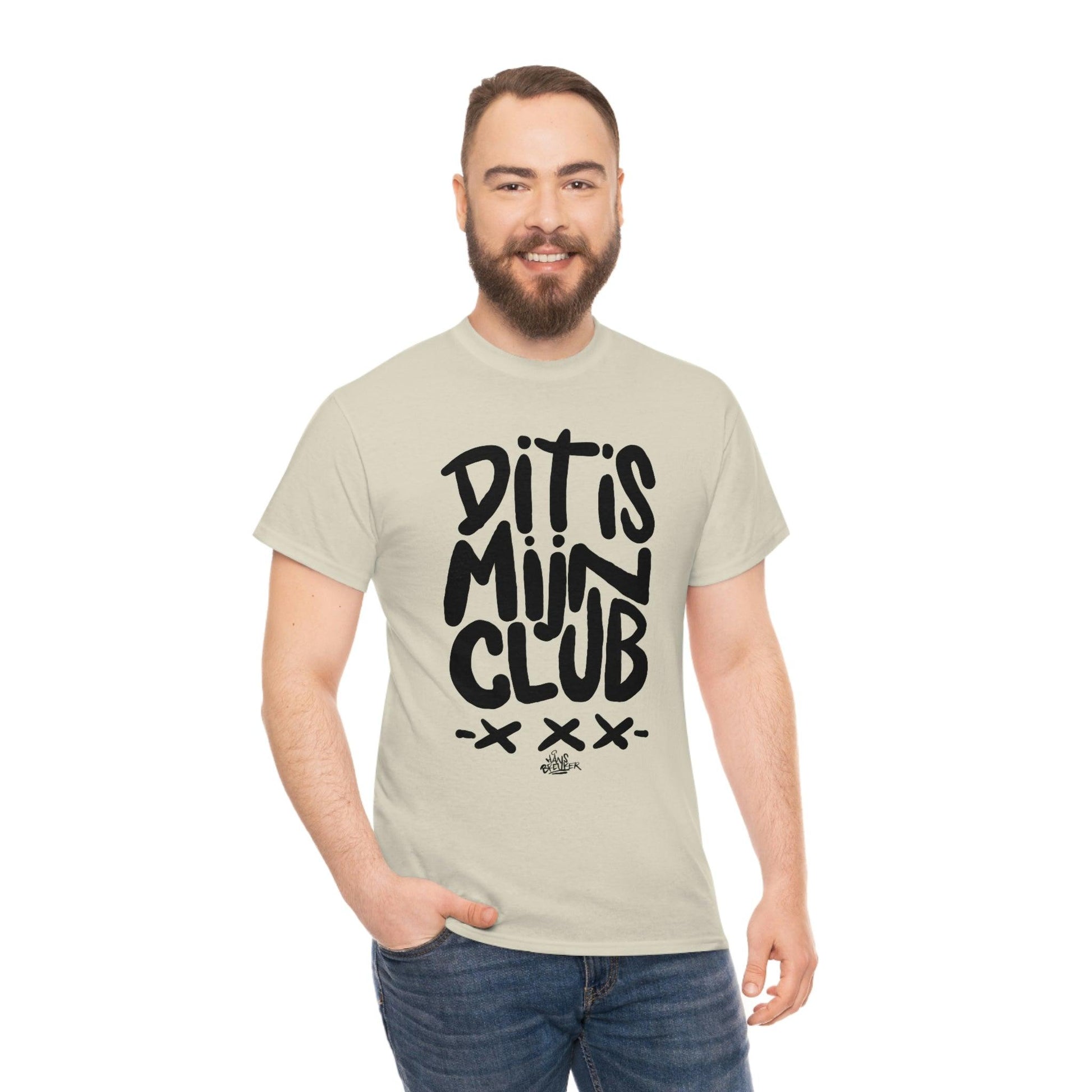 Dit is mijn club zwarte handgeschreven letters. Ajax Amsterdam fan t-shirt, dit is mijn club, mijn ideaal - Hans Breuker