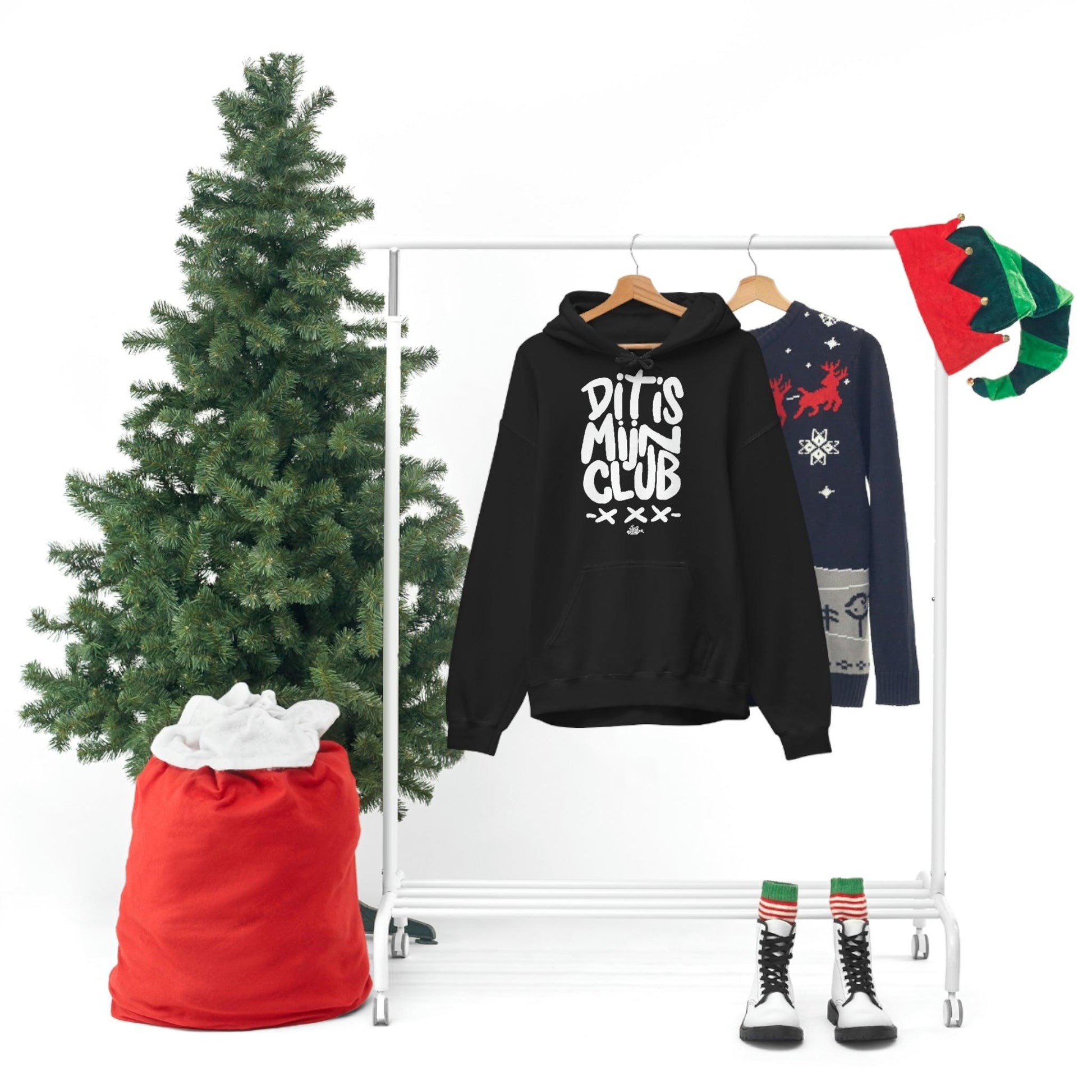 Dit is mijn club. Ajax Amsterdam fan hoodie. Beschikbaar in alle maten en kleuren. Witte handgeschreven letters. - Hans Breuker